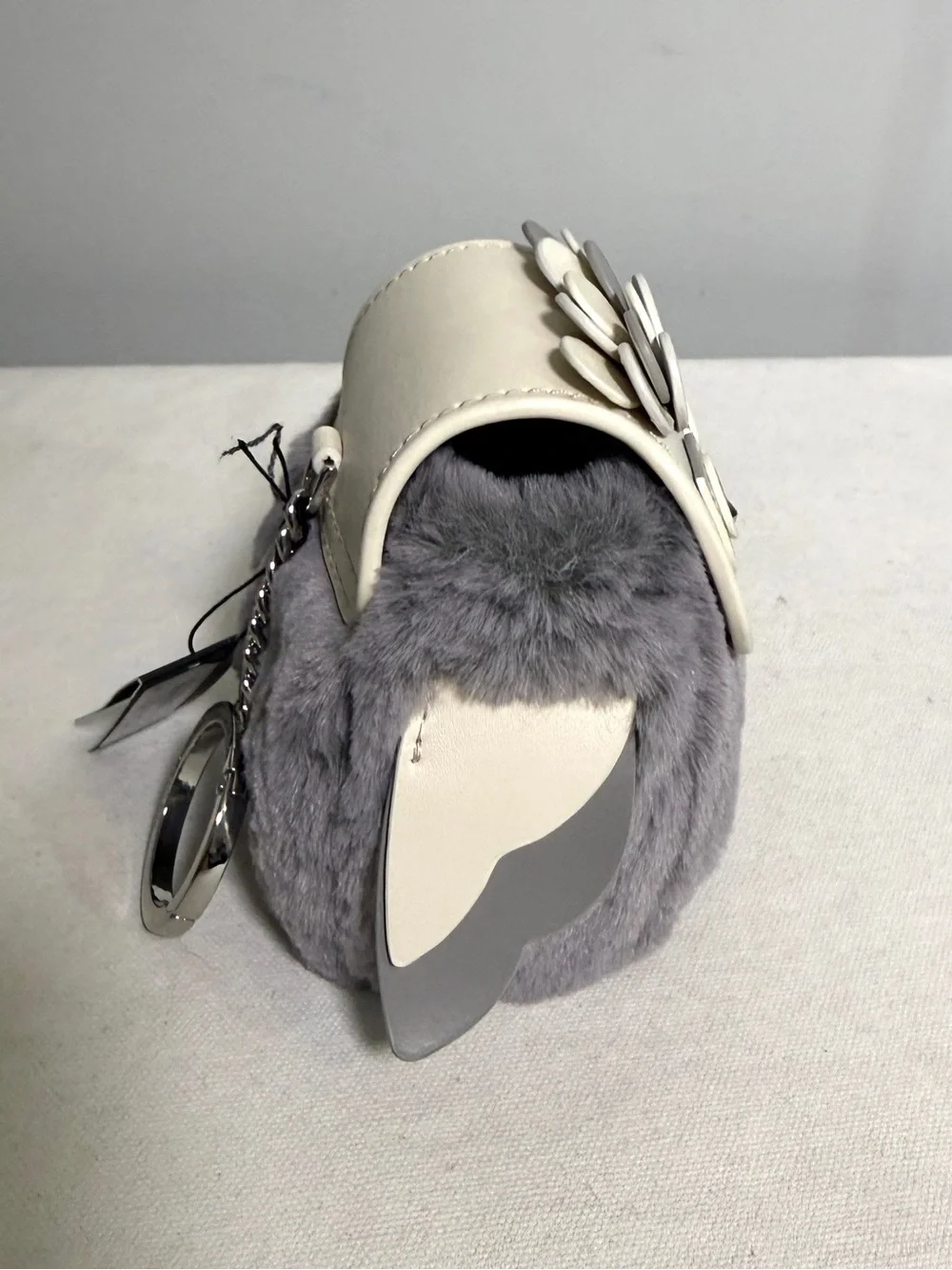 Kate Spade 3D Hoot Owl Coin Purse Keychain Faux Fur Gray White with Dust Bag NWT